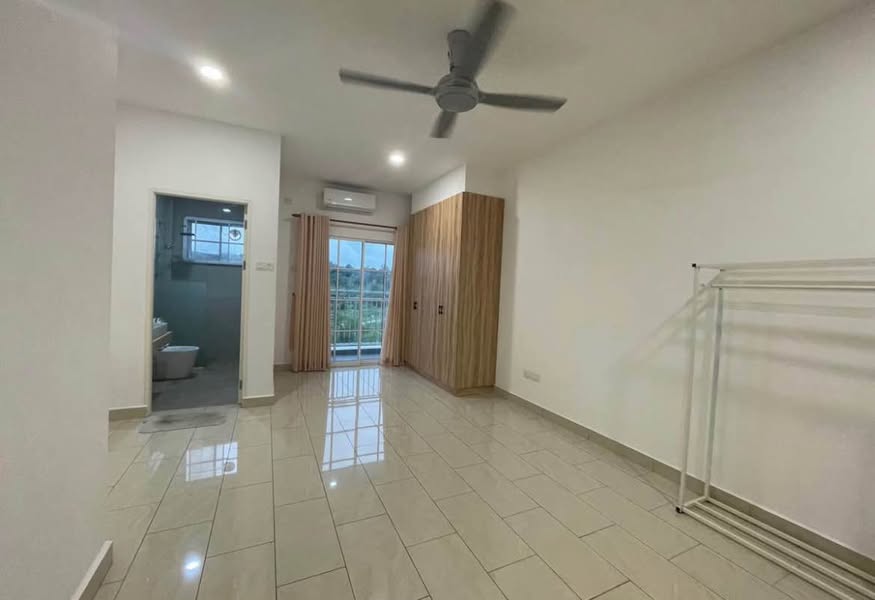 New 3 bedroom apartment for rent