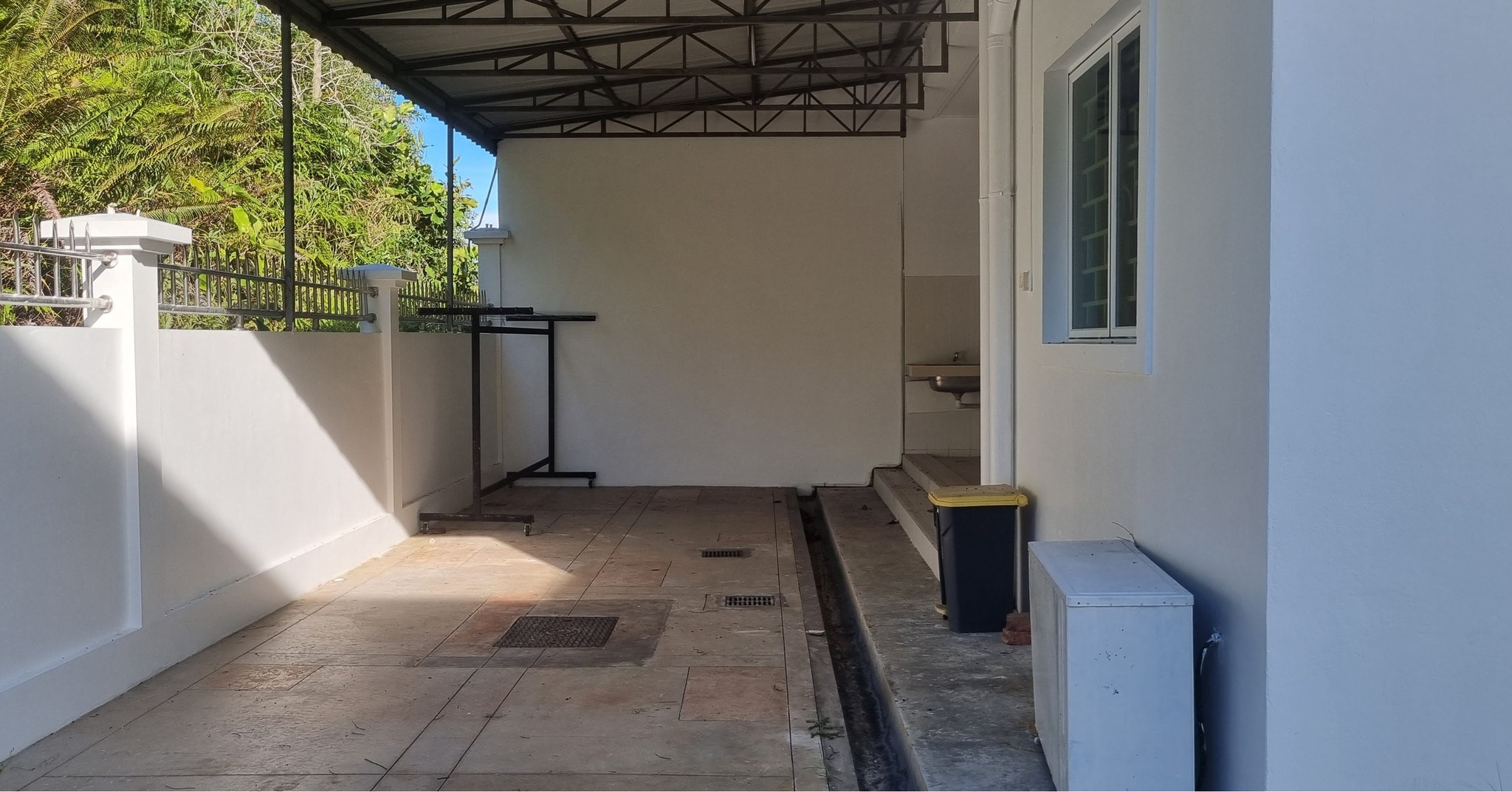 💥💥✨✨Double-storey Semi-Detached house for rent at Kg Mata-Mata