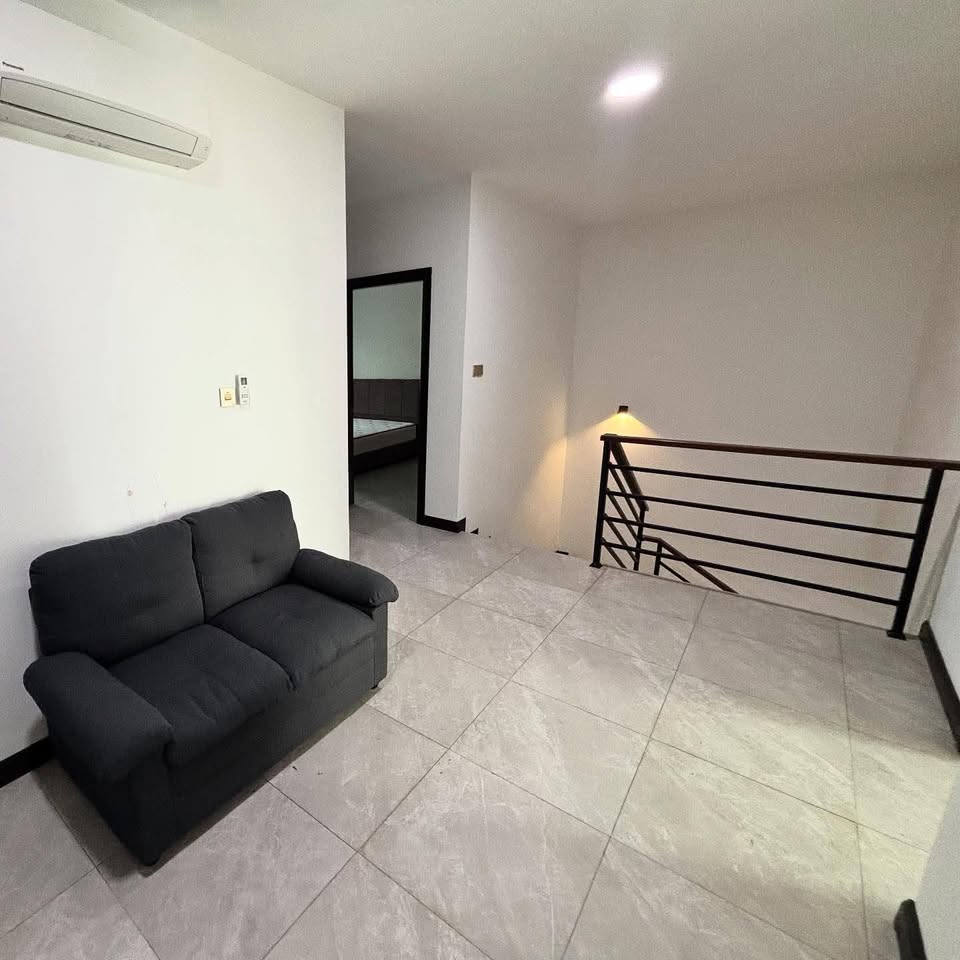 TERRACE HOUSE FOR RENT AT KIULAP