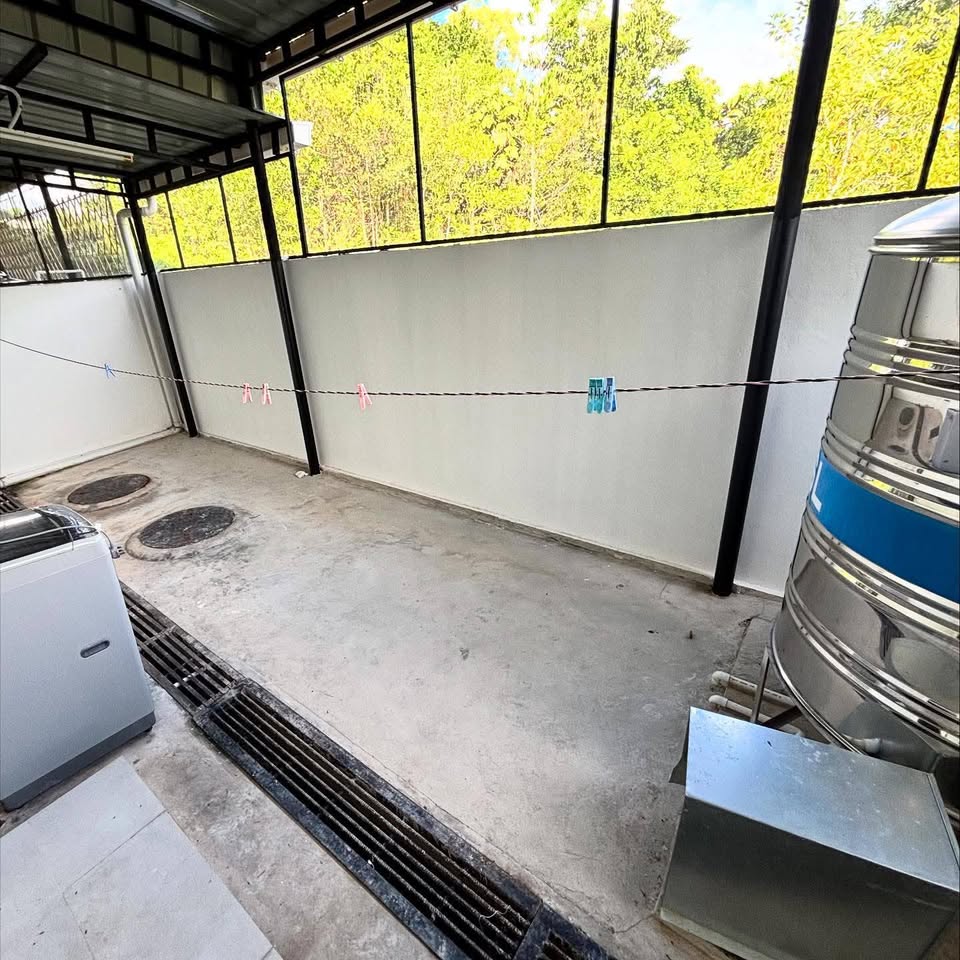 TERRACE HOUSE FOR RENT AT KIULAP