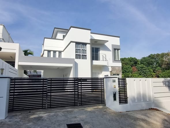 Double-storey detached house