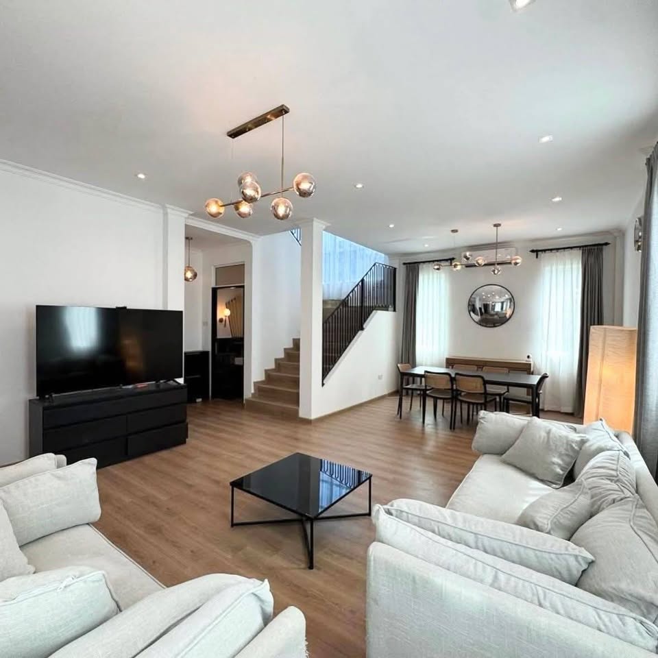 SEMI DETACHED HOUSE FOR RENT LAMBAK